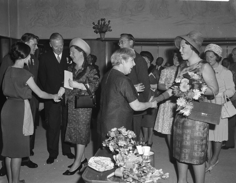 Theatervoorstelling in Stadstheater Arnhem — Voorstellingen in Arnhem