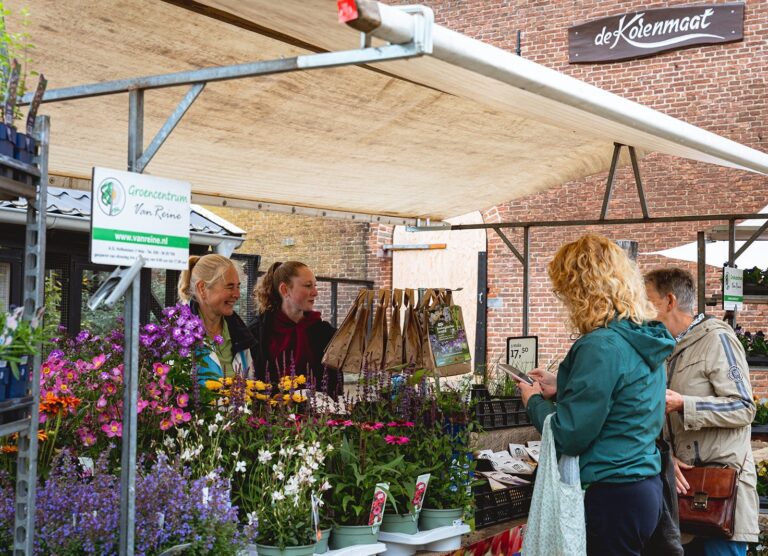 Arnhem Groen Markt Oogsteditie: gezellig herfstuitje op de Korenmaat — markt-eten in Arnhem