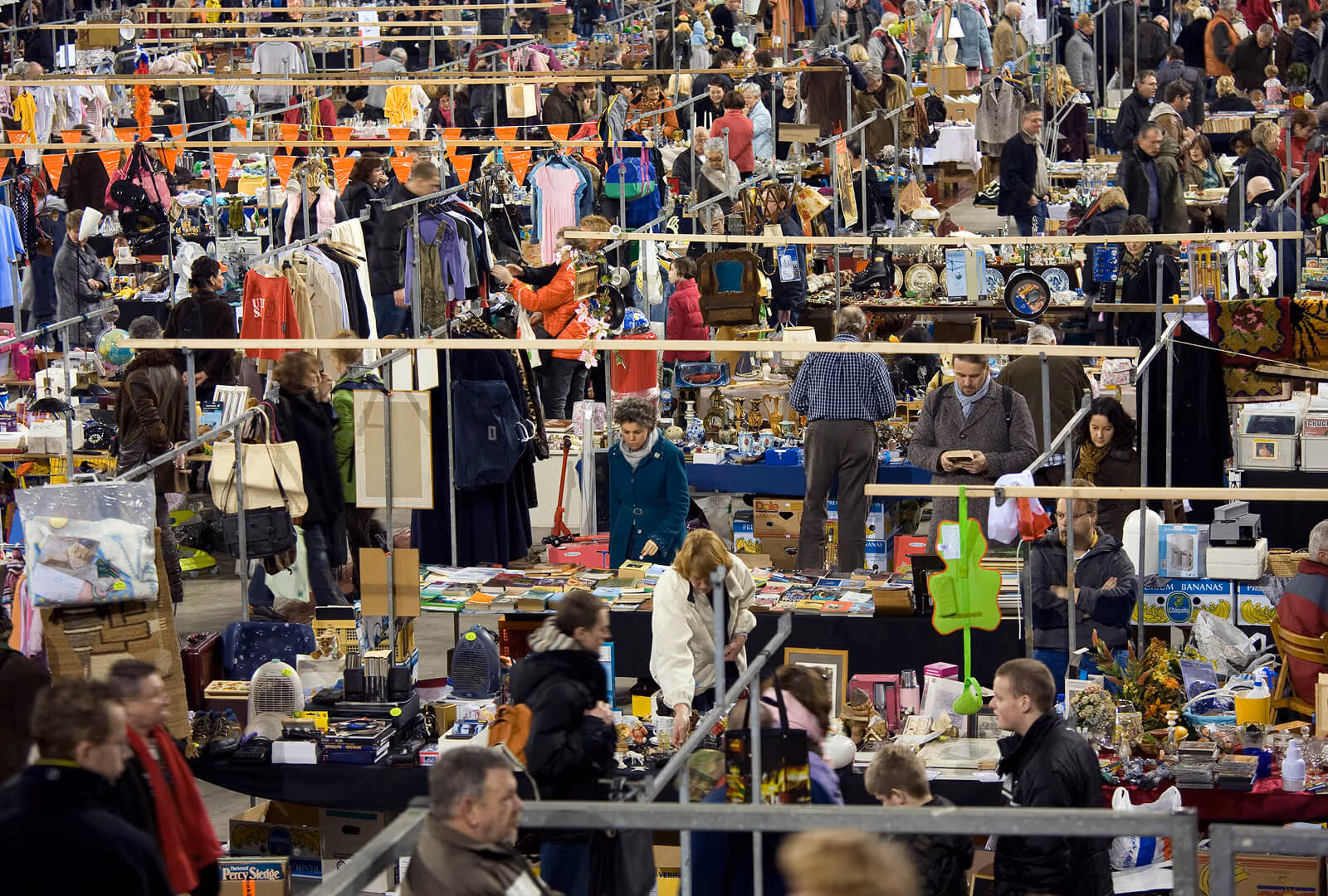 Snuffelmarkt — rommel-en-vlooienmarkt in Arnhem