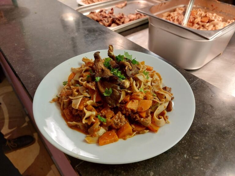 No Waste Diner in de Lommerd — markt-eten in Arnhem